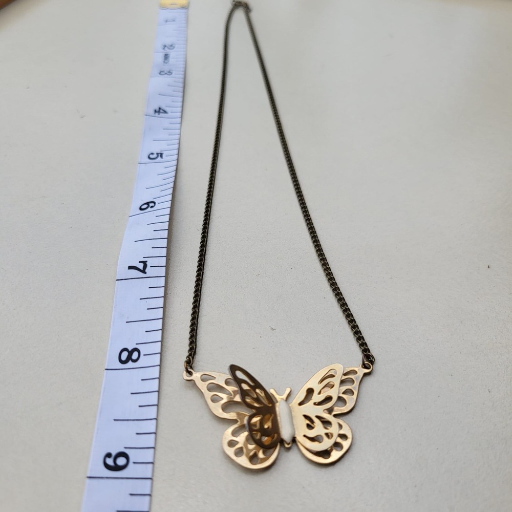 Vintage Gold Tone Metal Butterfly Filigree Necklace Gold White Layered - Picture 3 of 5